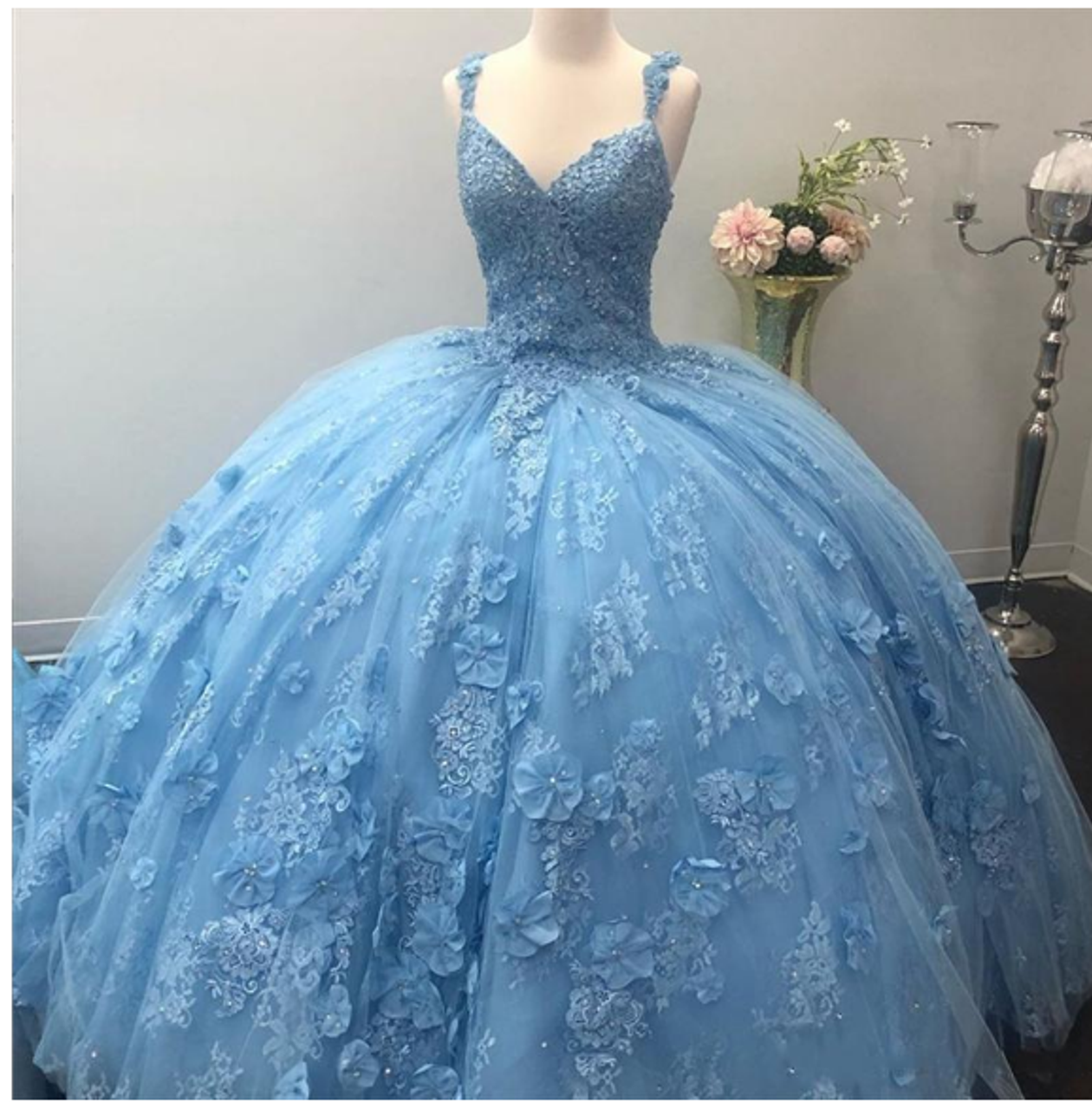 quincea帽era dresses light blue